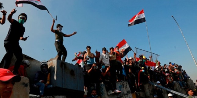 Bağdat’ta bazı mağazalara ait depolar ABD ajanları tarafından ateşe verildi