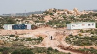 Yahudi Yerleşimciler Filistinlilere Ait Arazilere Konteynır Evler Yerleştirdi
