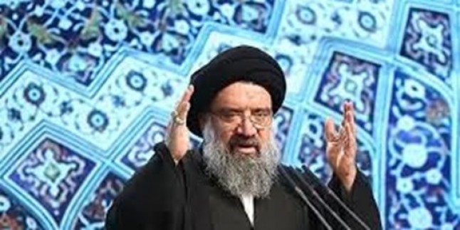 Tahran Cuma Hatibi Hatemi: Füze gücümüzle beyaz saraydakilerin uykusunu kaçıracağız