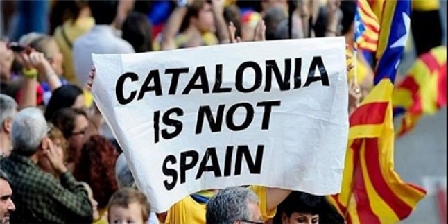 Katalonya İspanya’dan bağımsızlığını ilan etti