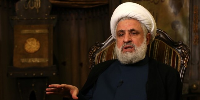 Şeyh Naim Kasım: İmam Humeyni İran’ı Bağımlı Bir Ülkeden Gelişmiş Bir Ülke Haline Getirdi
