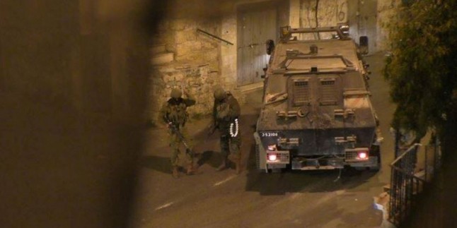 Siyonist İşgal Güçleri Batı Yaka’da 4 Filistinli Vatandaşı Tutukladı
