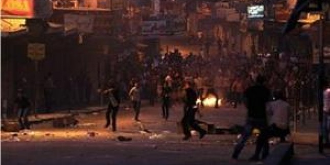 El-Halil’de Dün Gece İşgalcilerle Filistinliler Arasında Çatışmalar Yaşandı