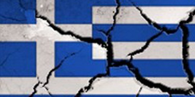 Hükümetin Kemer Sıkma Politikasına Karşı Yunan Halkı Ayaklandı…
