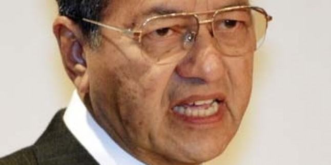 Malezya Eski Başbakanı ABD’yi ”Terörist” Olarak İtham Etti…