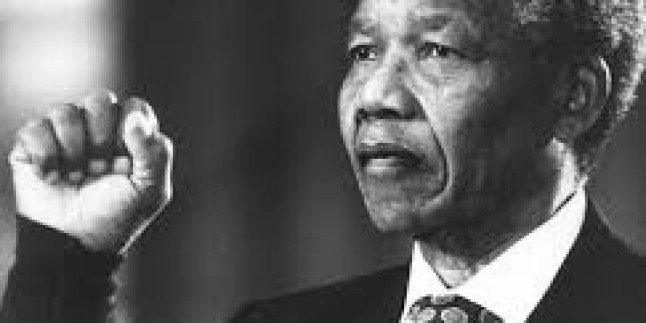 Tahran’da Bir Caddeye Afrika’nın Efsane Lideri ”Nelson Mandela”nın Adı Verildi…