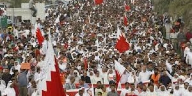 Bahreyn’de Göstericileri Güvenlik Güçleri Bastırmaya Çalışıyor..