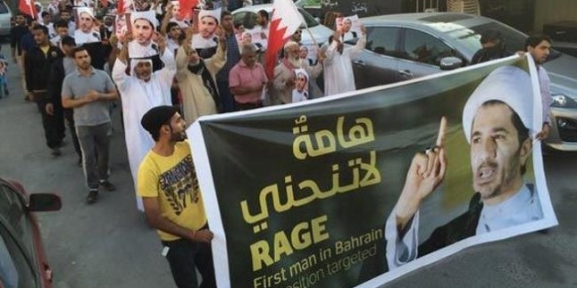 Bahreyn Halkı Sokaklarda…