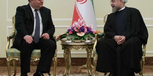 Ruhani, Gürcistan Meclis Başkanı İle Görüştü…