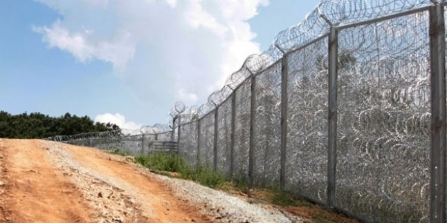 Bulgaristan Meclisi, Türkiye Sınırında Yapımına Başlanan Duvarı Acilen Tamamlamak İçin Yasal Düzenleme Yaptı…