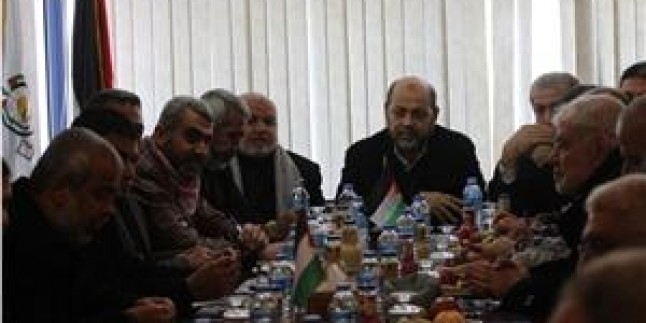 Hamas’ın Çağrısı Üzerine Toplanan Filistinli Gruplar Uzlaşı Anlaşmasını Takip Etmek İçin Komisyon Kurdu…
