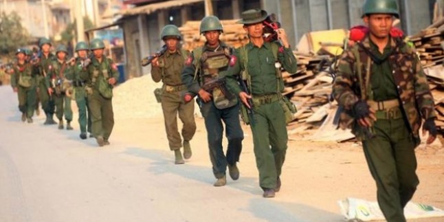 Myanmar’da Mahkum konvoyuna saldırı: 44 yaralı…