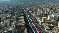 İran’da 5000’den fazla noktada devrim kutlamaları yapıldı