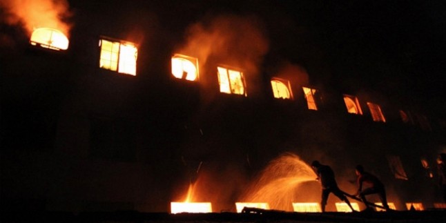 Bangladeş’te fabrika yangını