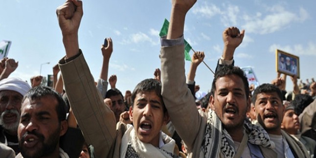 Yemen Ensarullah Hareketi, Husiler’den oluşan 20 bin kişilik bir grubun Yemen Ordusu’na katılmasını istedi