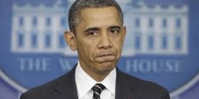 Obama’ya Karşı Beyaz Saray Önünde Cuma Namazı Kılındı