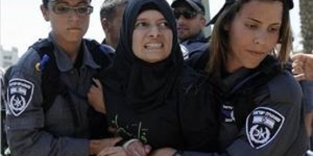 Kudüslü kadına Mescid-i Aksa’dan 2 hafta uzaklaştırma cezası verildi