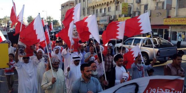 Foto: Bahreyn halkından siyasi tutuklulara saldıran rejime öfke gösterisi…