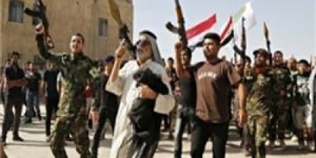 Iraklı aşiretler, terörle mücadele için halk birliklerine katılmaya başladı