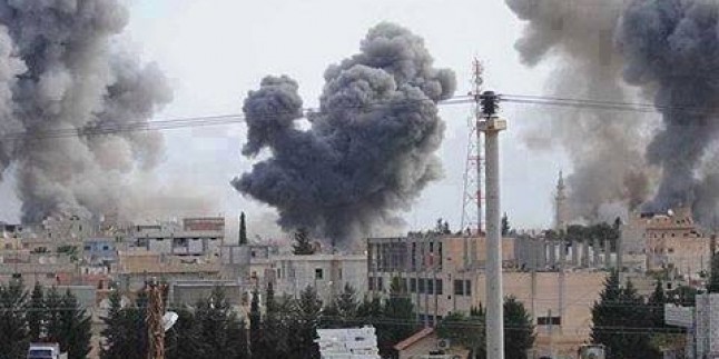 Suriye Uçakları, İdlib’te Teröristlerin Toplanma Merkezlerini Vurdu: Yüzlerce Terörist Öldü.