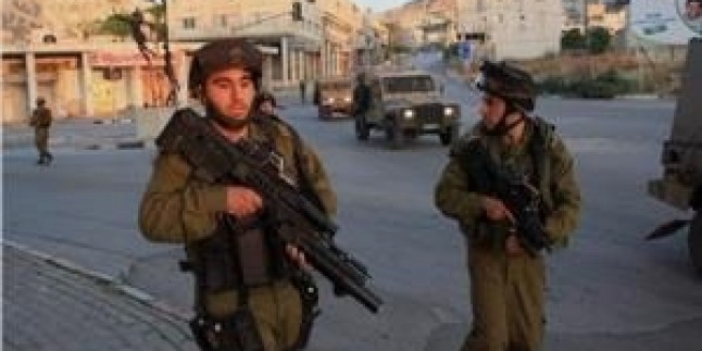 Korsan İsrail güçleri Filistinli göstericilere saldırdı.