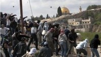 Kudüs’ün Et-Tur Mahallesinde Korsan İsrail Güçleriyle Filistinli Gençler Çatıştı