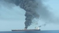 Japonya’ya yük taşıyan 2 petrol tankerinin Hürmüz Boğazı yakınlarında saldırıya uğradı