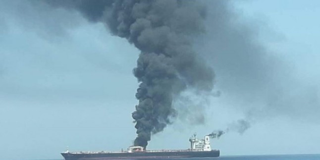 İran petrol tankerlerinin mürettebatını kurtardı