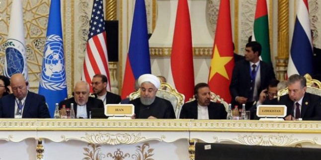 Ruhani: İran terörün tüm dünyaya yayılmasını engelledi