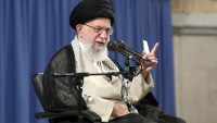 İmam Hamanei: İran İngiltere’nin korsanlığını yanıtsız bırakmayacaktır
