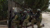 İşgal Güçleri Ramallah’a Bağlı Kuber Beldesinde Üç Kişiyi Gözaltına Aldı