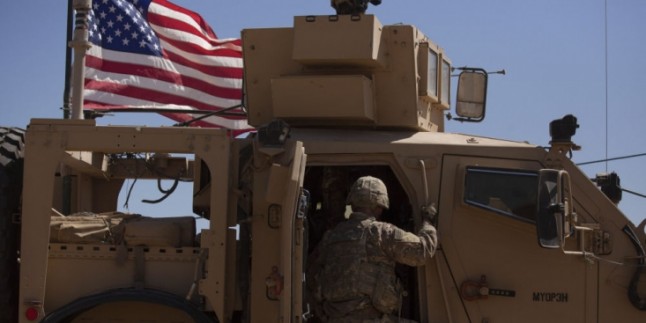 ABD Askerleri Petrol Bölgesinde DSG İle Devriye Yaptı