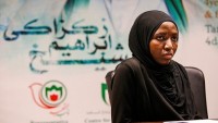 Nijerya İslam Hareketi liderinin kızı: Şeyh Zakzaki’nin Düşmanları İmam Humeyni’nin Düşüncesine Bağlılığından Korkuyor