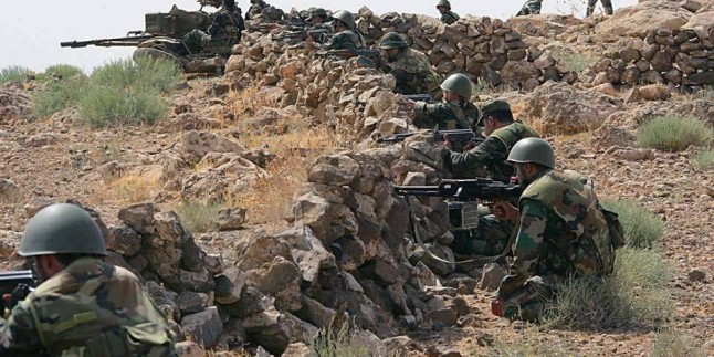 Büyük Şeytan ABD, Irak’taki Askerlerden Yüzlercesini Suriye’ye Kaydırdı