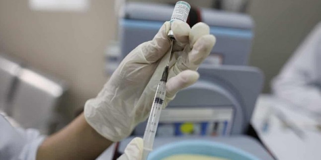 İran’da koronavirüs vakasında azalma seyri devam ediyor