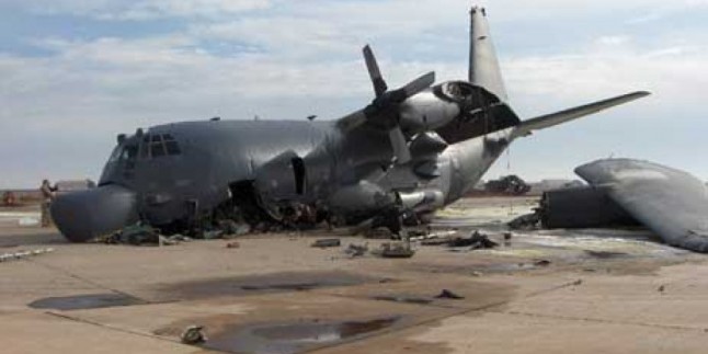 Iraklı Direnişçiler Büyük Şeytan ABD Ordusuna Ait C-130 Tipi Askeri Nakliye Helikopterini Düşürdü: 15 Ölü, 12 Yaralı