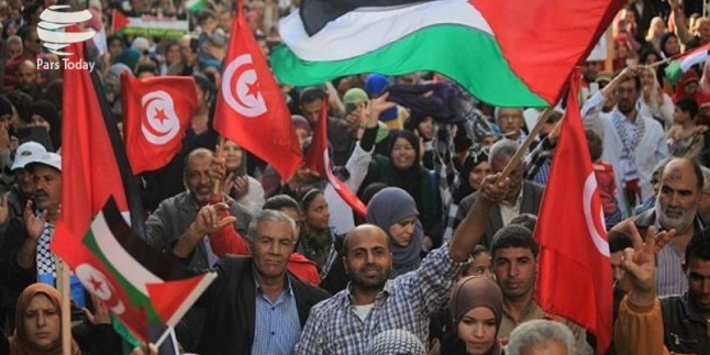 Tunus halkı BAE-İsrail anlaşmasını protesto etti