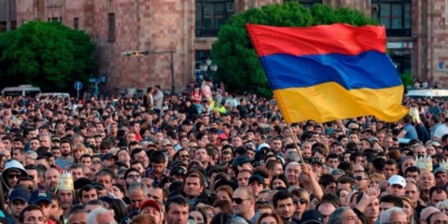 Ermenistan’da protesto eylemleri sürüyor