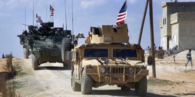 Amerikan askerlerince onlarca IŞİD üyesi, Suriye’nin en büyük petrol sahasına getirildi