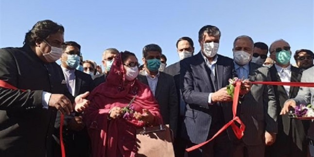 İran ile Pakistan arasında yeni sınır kapısı açıldı