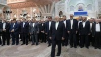 İran Dışişleri Bakanı Zarif İmam’a biat tazeliyor