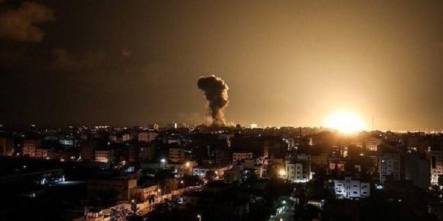 Irkçı İsrail’den Gazze Şeridi’ne hava saldırısı