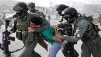 Batı Şeria’da çok sayıda Filistinli gözlatına alındı