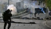 Terörist İsrail güçlerinin saldırısında onlarca Filistinli yaralandı
