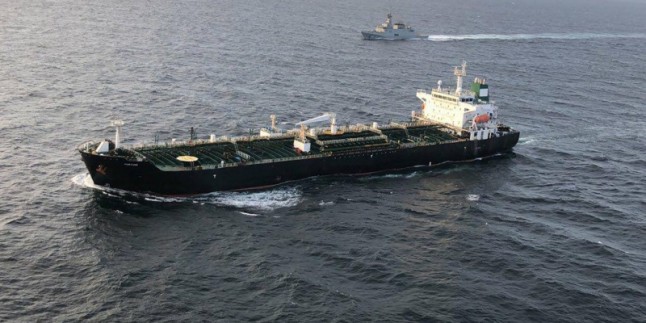 İran’ın üçüncü petrol tankeri, Suriye kıyılarına ulaştı