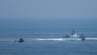 İşgal güçleri Rafah açıklarında yine 8 balıkçıyı rehin aldı