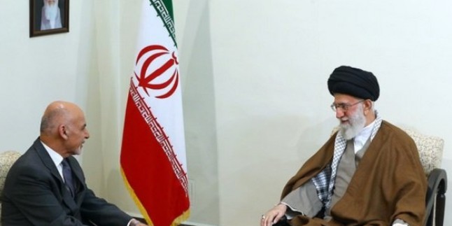 İmam Hamanei: İran İslam Cumhuriyeti daima Afganistan’ın menfaatleri ve güvenliğine önem vermiştir