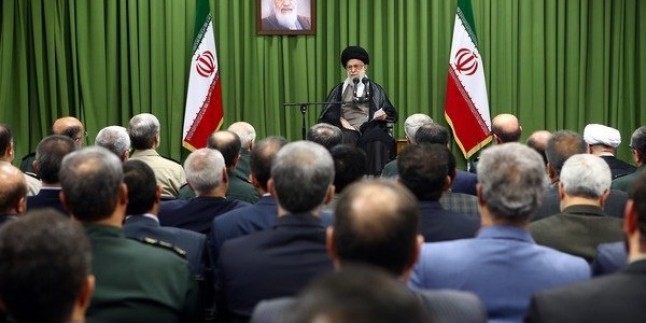 İmam Hamanei: İran askeri gücünü oldukça artırmalıdır