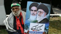 İran halkının renkli gösterisi