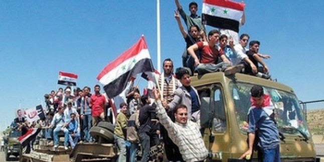 Silahlı Gruplar Suriye Ordusuna Teslim Oldu